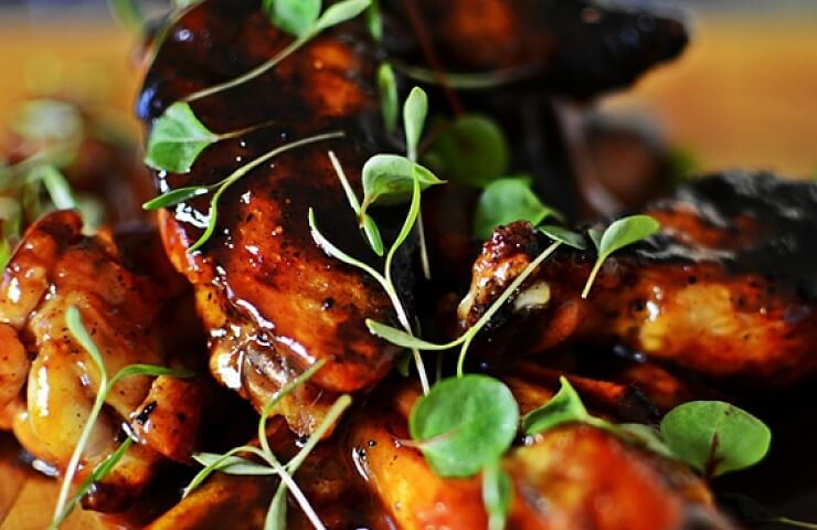 BBQ Glazed Chicken Wings
